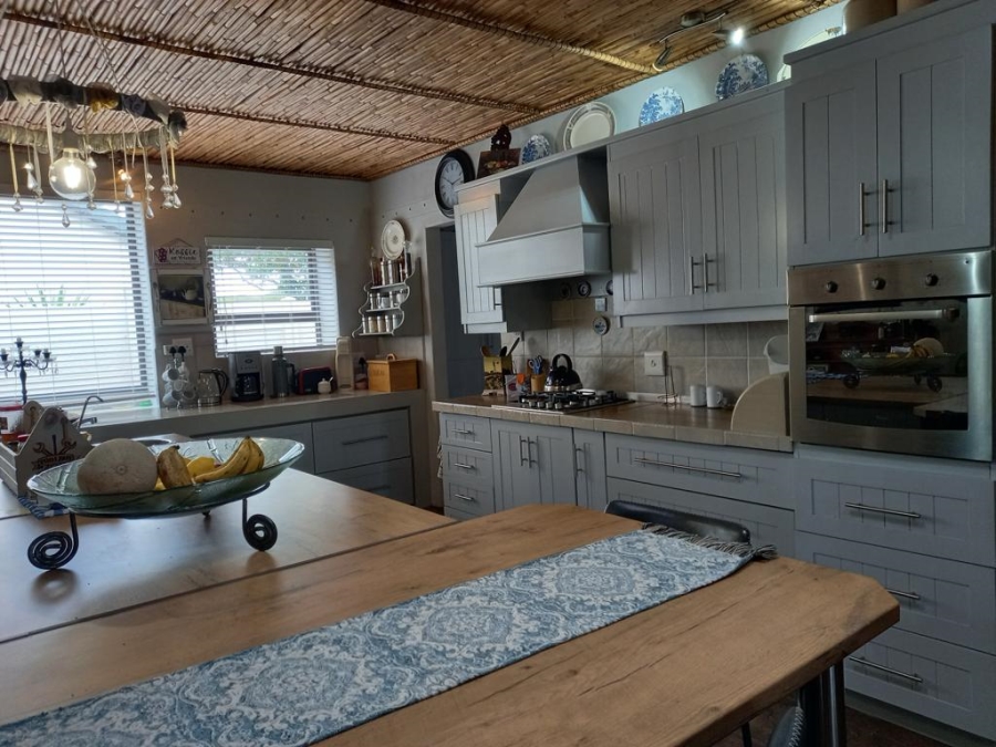 3 Bedroom Property for Sale in Stilbaai Wes Western Cape